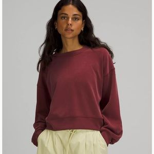 Lululemon Chocolate Crewneck Size 6/8